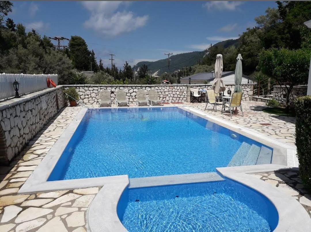 Agios Nikitas Dolphins Apartment Luaran gambar