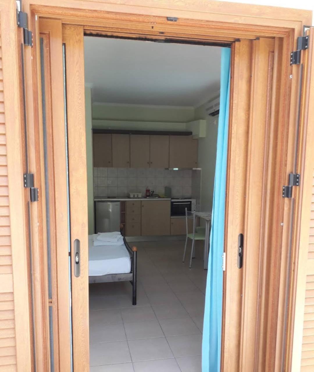 Agios Nikitas Dolphins Apartment Luaran gambar